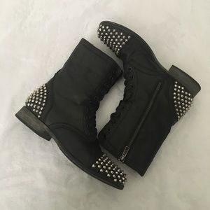 Steve Madden Leather studded boots. Size 9